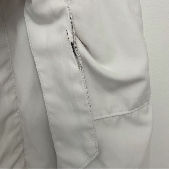 Microfiber Kids Hooded Bathrobe Personalized with "Olivia" - Picture 5 of 10